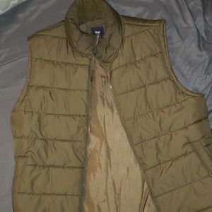 Gap hunter green vest (mens small)womens medium